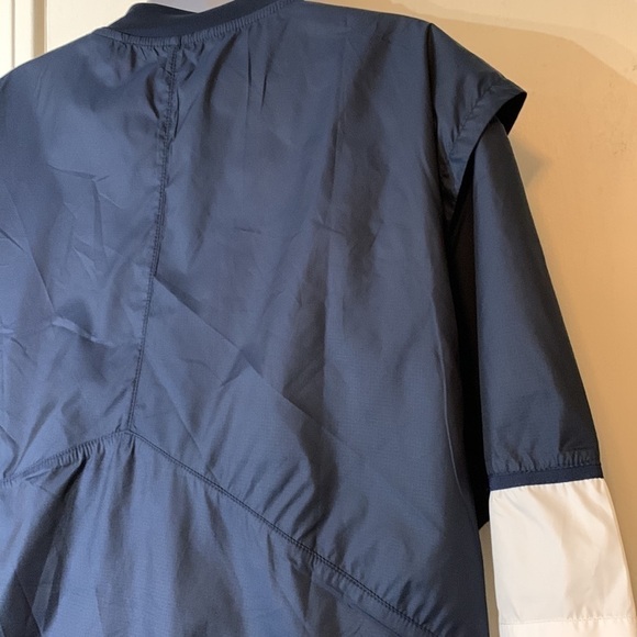 Nike Short Sleeve Oversized Windbreaker Pullover, XXL - Picture 7 of 12